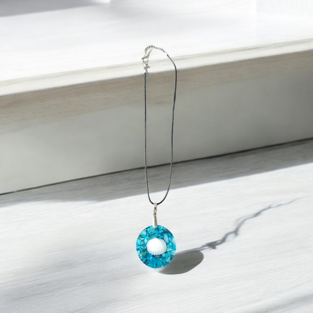 Beautiful Blue and White shell necklace